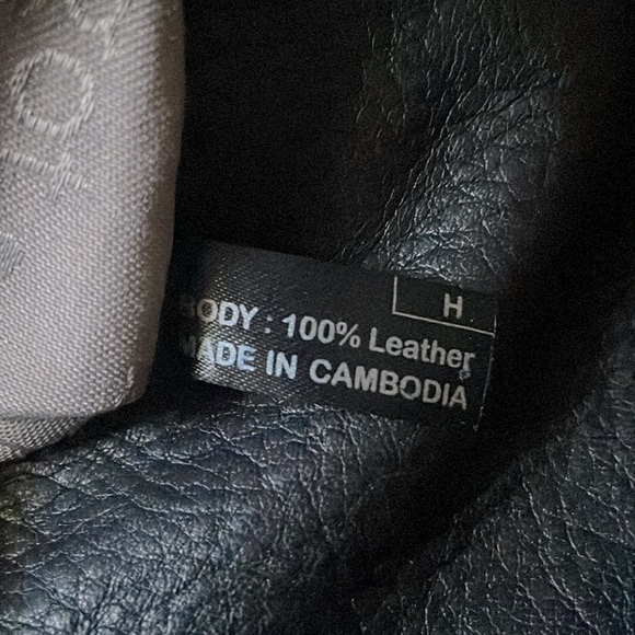 Margot Anthropologie Kari Mini Square Pebbled Leather Crossbody Bag in Black - Picture 8 of 8